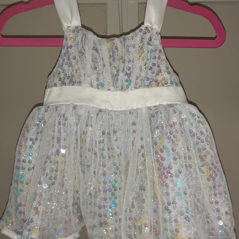 Dress - Picture 2 of 4